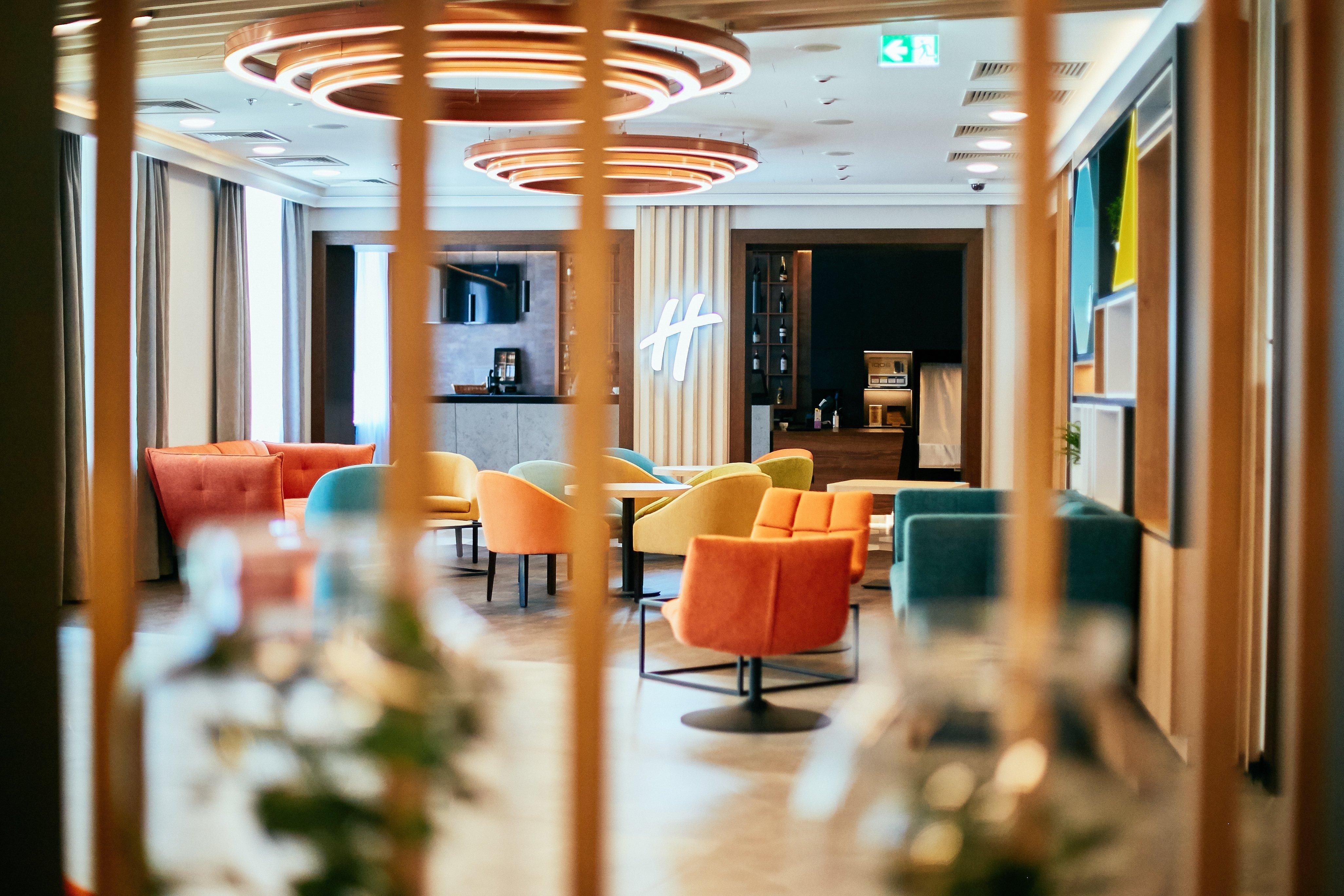 Holiday Inn Krakow City Centre By Ihg Exterior photo The lounge at Tallinn Airport