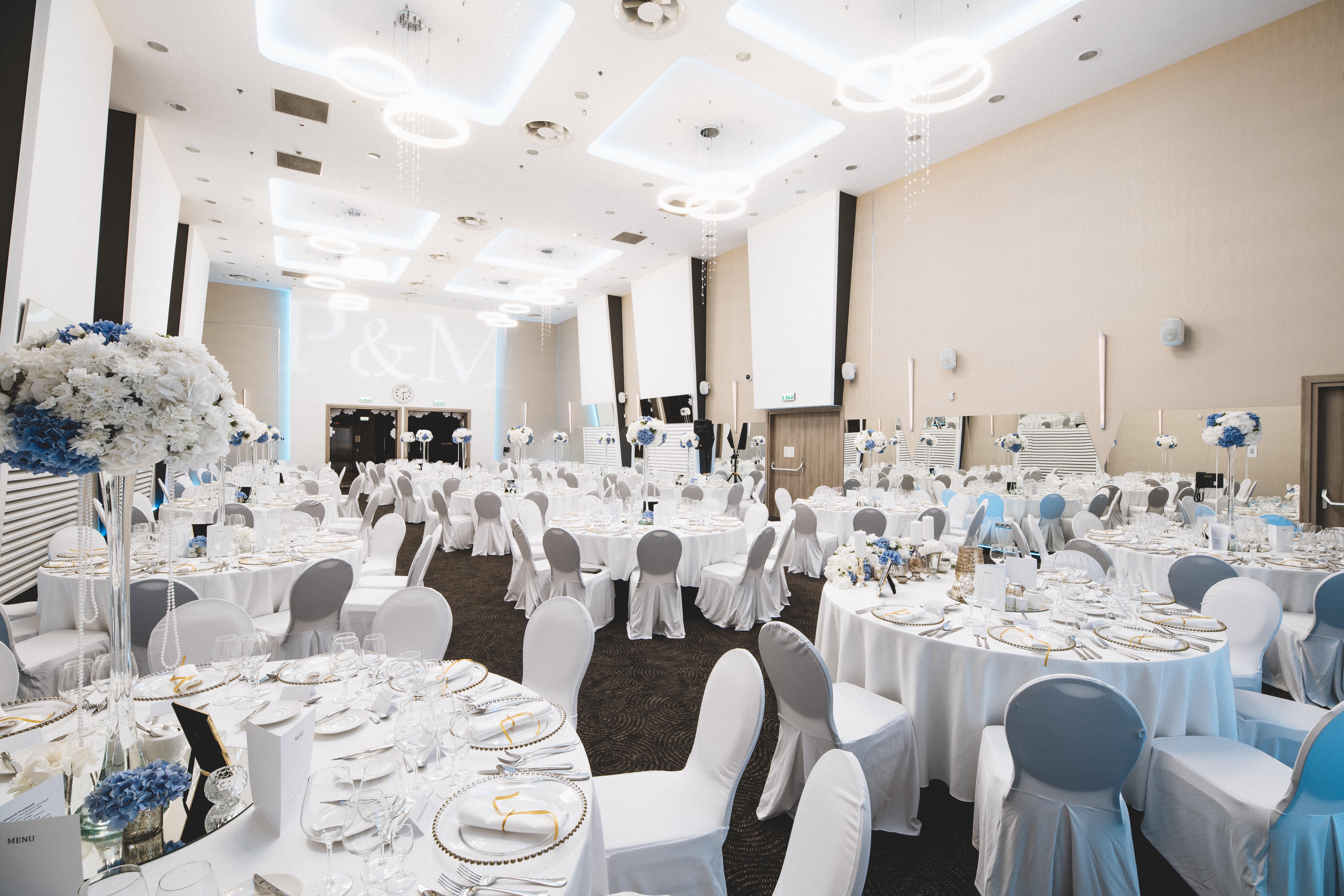 Holiday Inn Krakow City Centre By Ihg Exterior photo A wedding reception