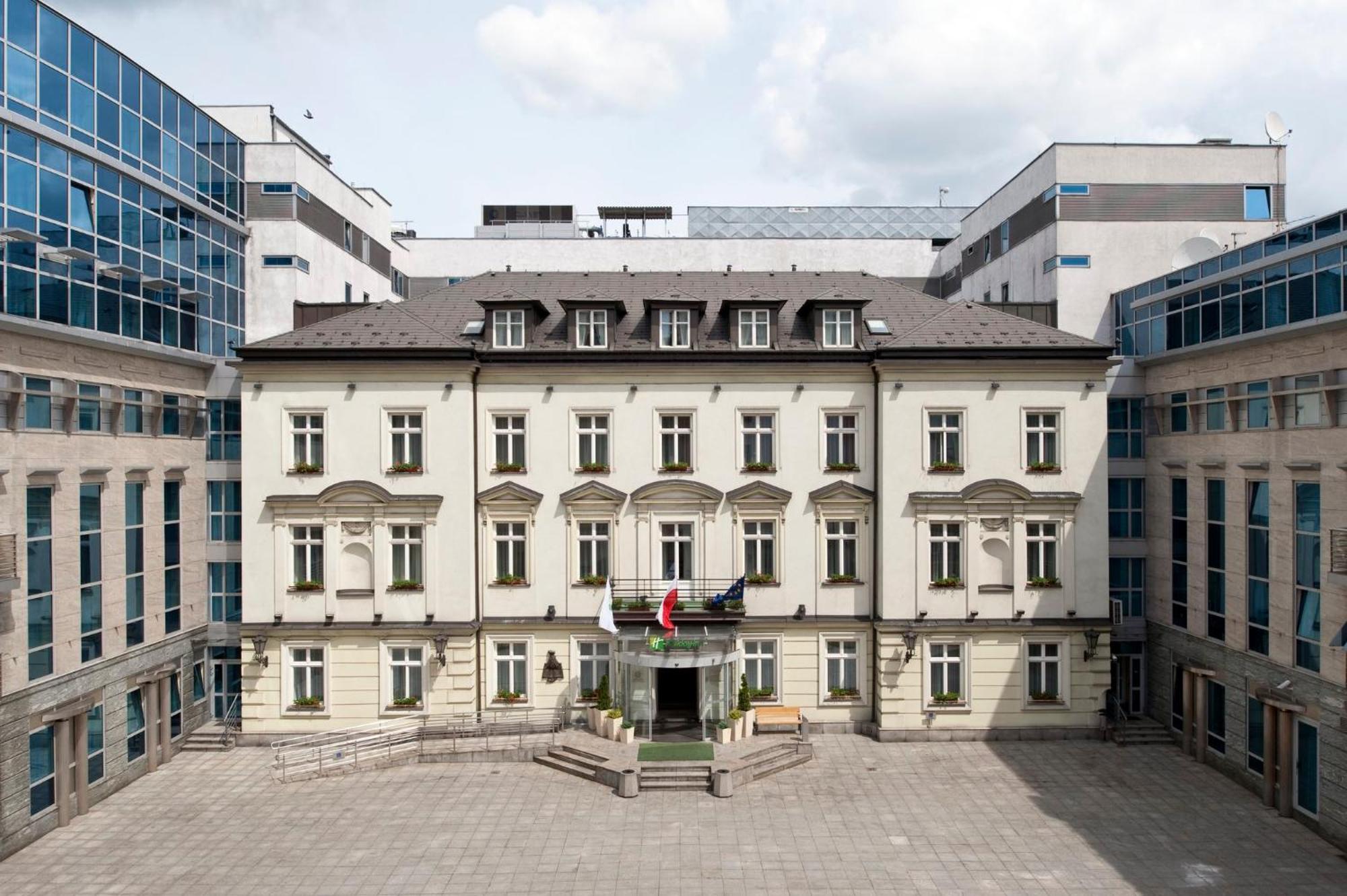 Holiday Inn Krakow City Centre By Ihg Exterior photo The Polish Senate