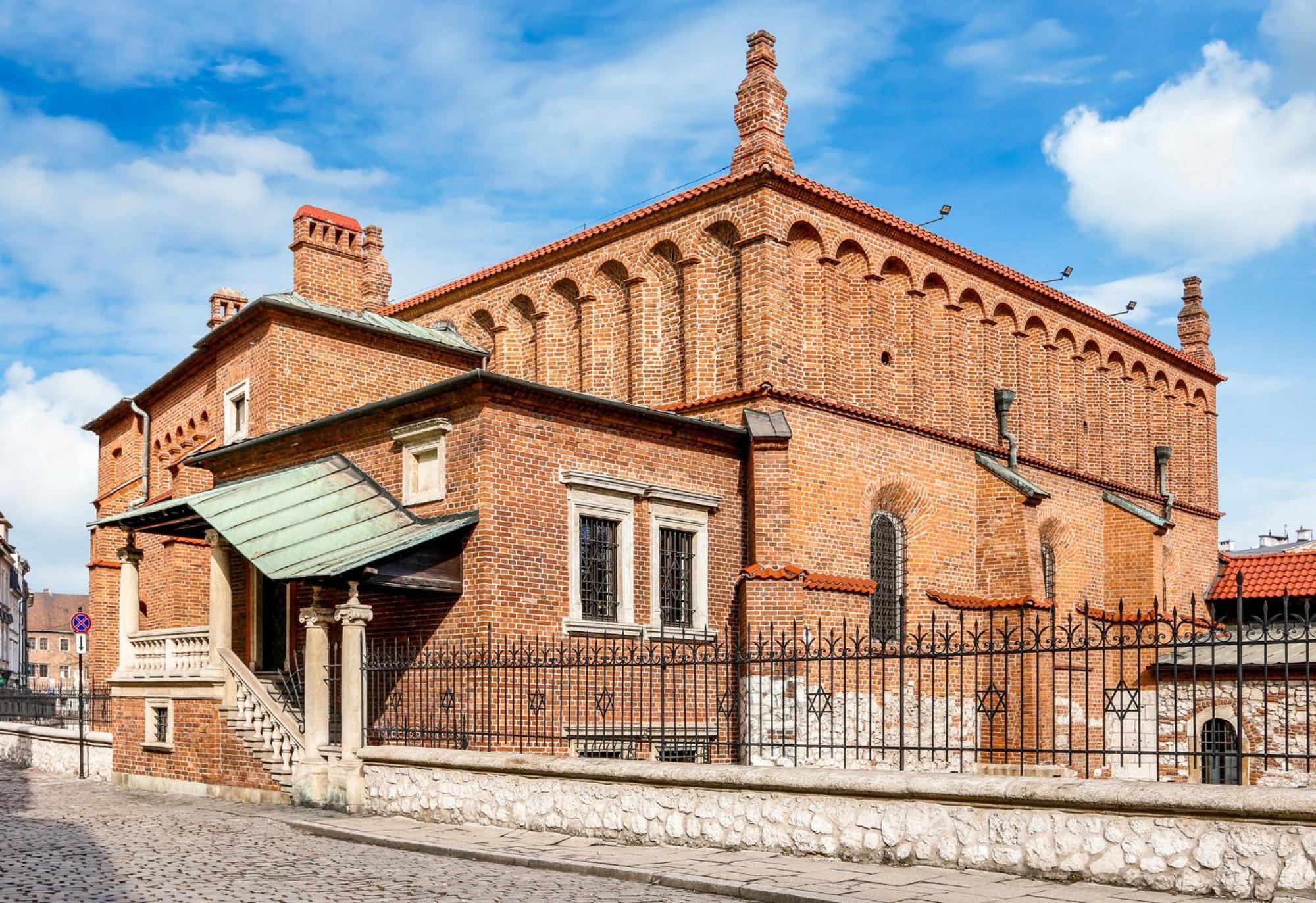 Holiday Inn Krakow City Centre By Ihg Exterior photo The Church of the Holy Apostles